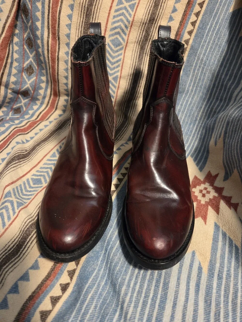 RARE Jamie Chelsea Burgundy/Bwn Frye Booties